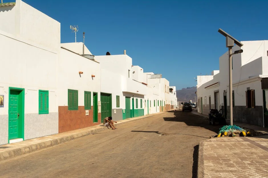 El Tenerife's Draw Boosts Local Markets, Businesses Thrive — Economy Business